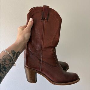 Vintage made in USA Dexter Women's Brown Leather Western Heeled Boots